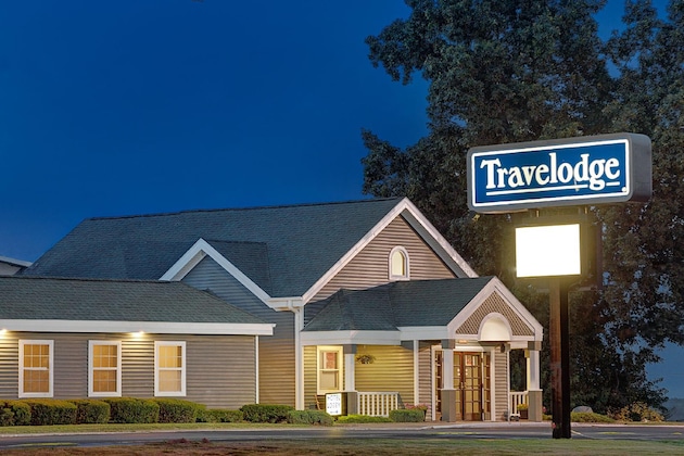 Gallery - Travelodge By Wyndham Iowa City