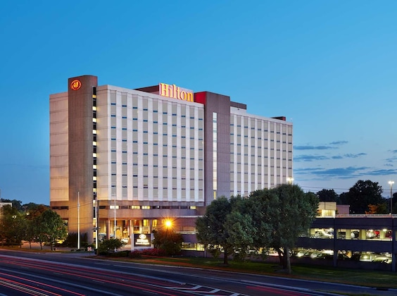 Gallery - Hilton Newark Airport