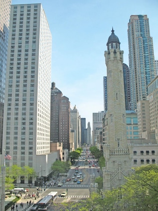 Gallery - Holiday Inn Express Chicago-Magnificent Mile, An Ihg Hotel