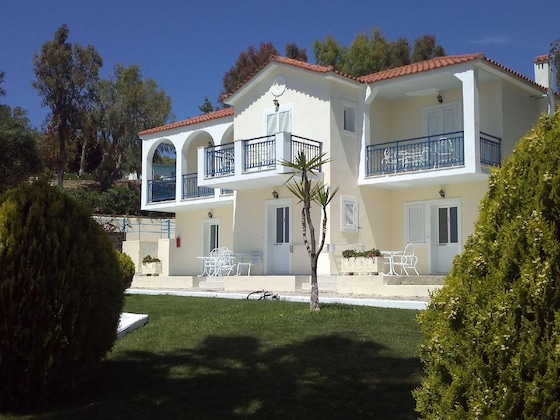 Gallery - Liberatos Village
