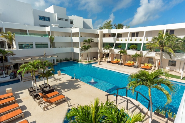 Gallery - Flamingo Cancun - All Inclusive