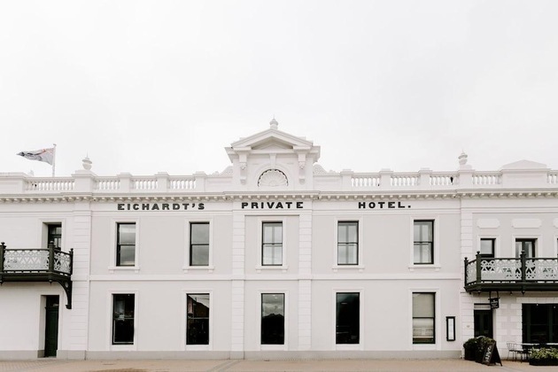 Gallery - Eichardt's Private Hotel