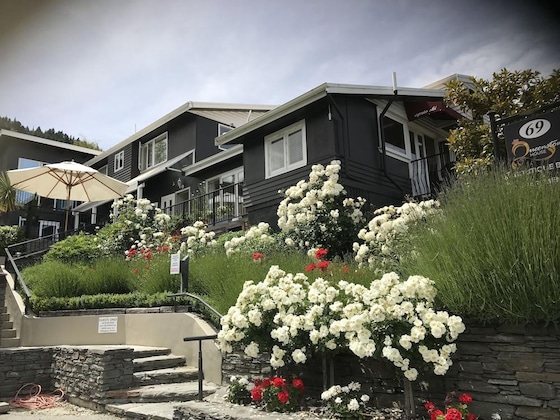 Gallery - Queenstown House