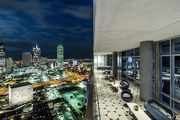 Gallery - W Dallas