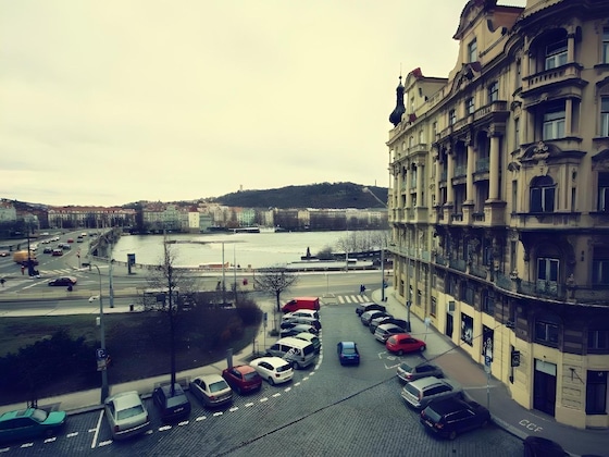 Gallery - RiverView Palace Apartments