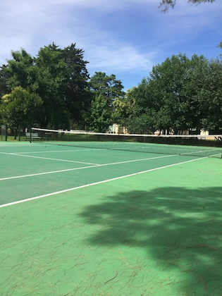 Gallery - Howard Johnson By Wyndham Resort Pilar