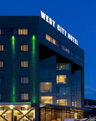 Gallery - West City Hotel