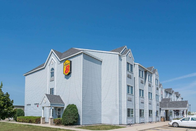 Gallery - Super 8 By Wyndham Fargo Airport