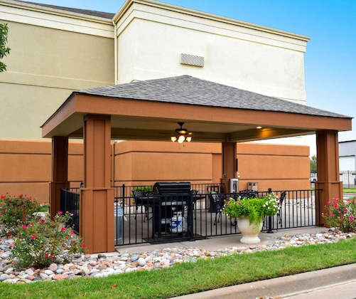 Gallery - Mainstay Suites Wichita Northeast