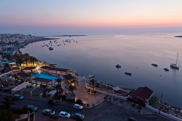 Gallery - Ax Sunny Coast Resort & Spa