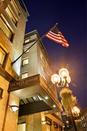 Gallery - Mark Spencer Hotel