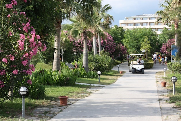 Gallery - Armas Pemar Beach Resort