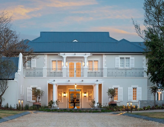 Gallery - Long Lee Manor