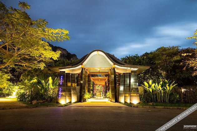 Gallery - Peace Laguna Resort & Spa