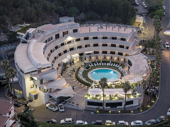 Gallery - President Park Hotel