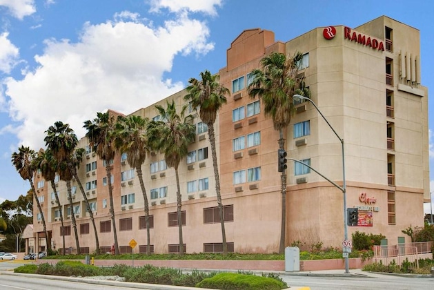Gallery - Ramada By Wyndham Hawthorne Lax   La Stadium