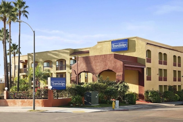 Gallery - Travelodge By Wyndham San Diego Downtown Convention Center