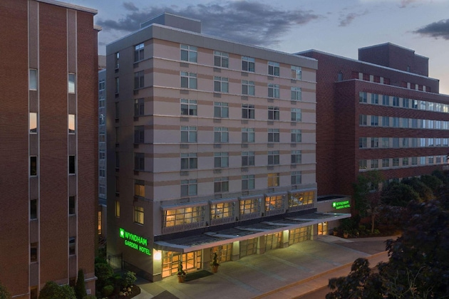 Gallery - Wyndham Garden Buffalo Downtown