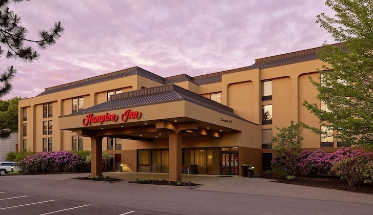 Gallery - Hampton Inn Portland Airport