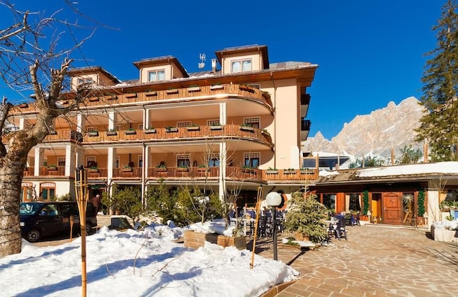 Gallery - Boutique Hotel Villa Blu Cortina