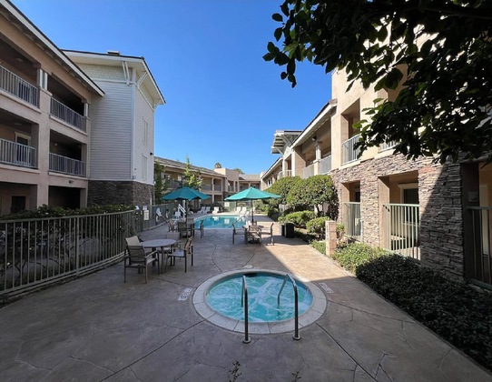 Gallery - Holiday Inn Express Hotel & Suites San Dimas By Ihg