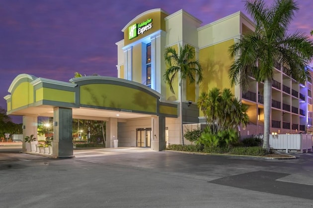Gallery - Holiday Inn Express Cape Coral-Fort Myers Area, An Ihg Hotel