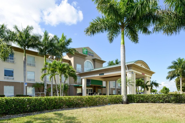 Gallery - Holiday Inn Express & Suites Florida City By Ihg