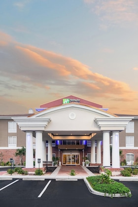 Gallery - Holiday Inn Express & Suites Spring Hill By Ihg