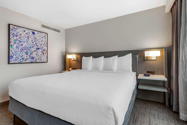 Gallery - Best Western Plus Rockville Hotel & Suites