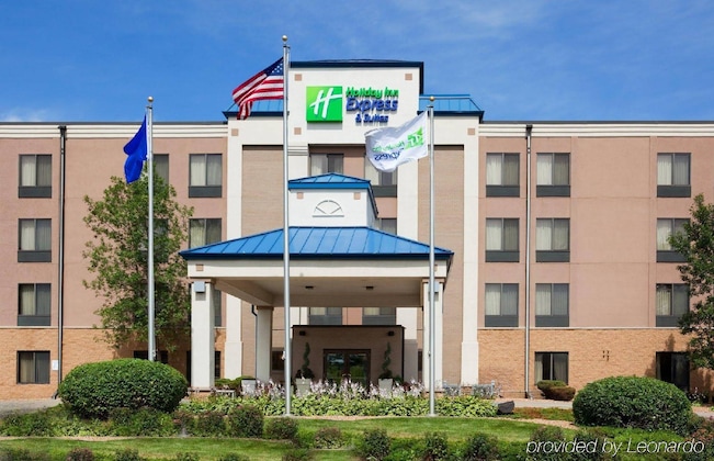 Gallery - Holiday Inn Express Hotel & Suites Minneapolis-Minnetonka By Ihg