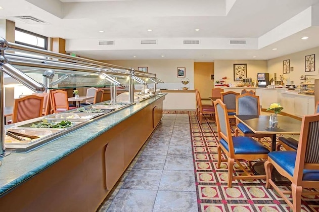 Gallery - Four Points By Sheraton Englewood