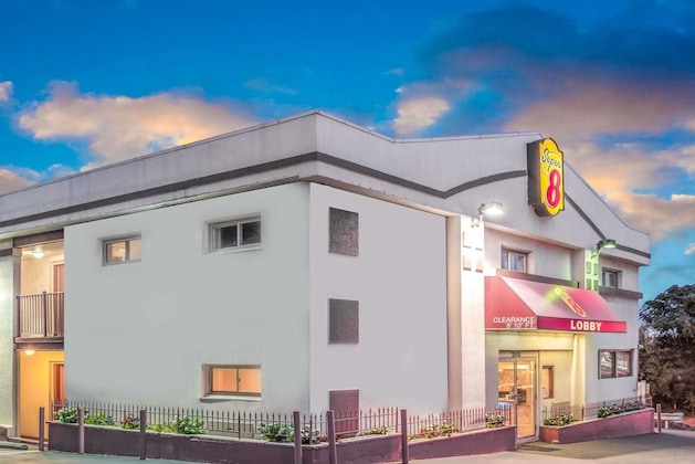 Gallery - Super 8 By Wyndham North Bergen Nj Nyc Area