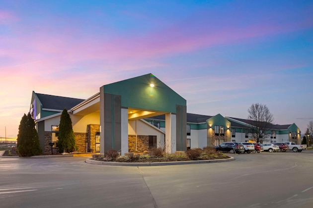 Gallery - Best Western Plus Liverpool-Syracuse Inn & Suites