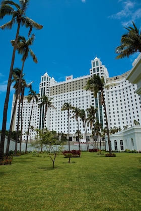 Gallery - Hotel Riu Emerald Bay - All Inclusive