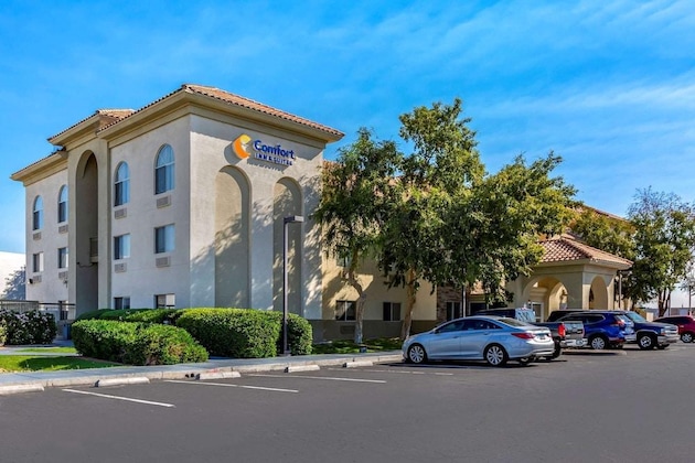 Gallery - Comfort Inn & Suites Phoenix North   Deer Valley