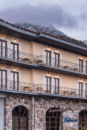 Gallery - Arahova Inn Hotel