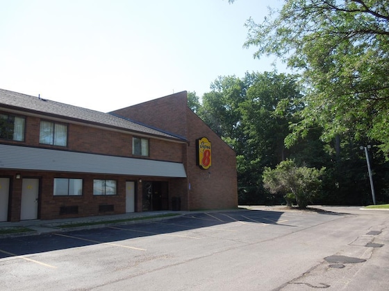 Gallery - Super 8 By Wyndham Beachwood Cleveland Area