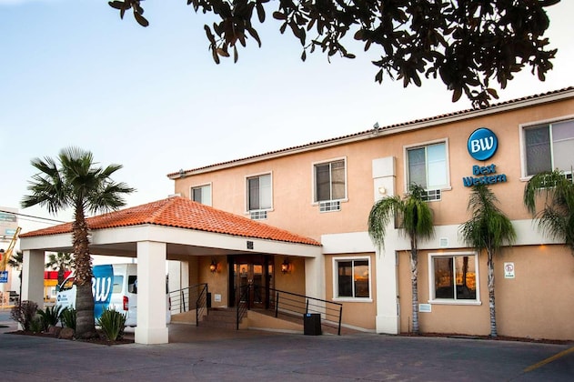 Gallery - Best Western Plus Cumbres Aeropuerto