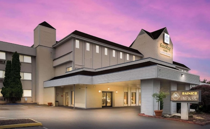 Gallery - Surestay Hotel By Best Western Seatac North