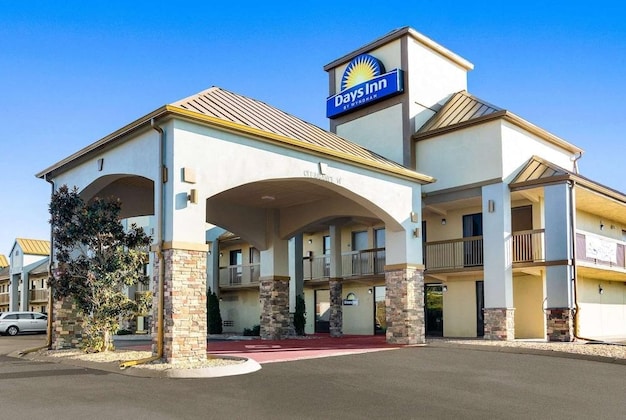 Gallery - Days Inn By Wyndham Goodlettsville Nashville