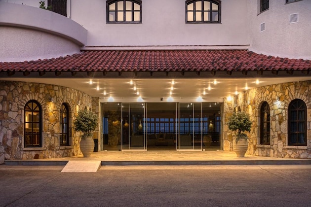 Gallery - Sunrise Village Beach Hotel