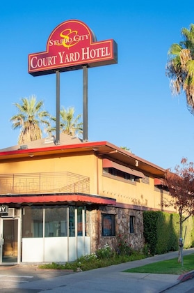Gallery - Studio City Court Yard Hotel
