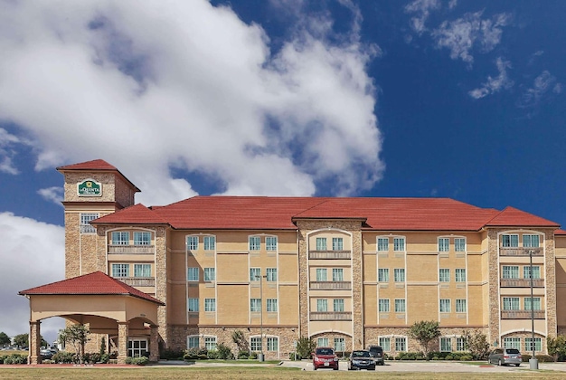 Gallery - La Quinta Inn & Suites By Wyndham Allen At The Village