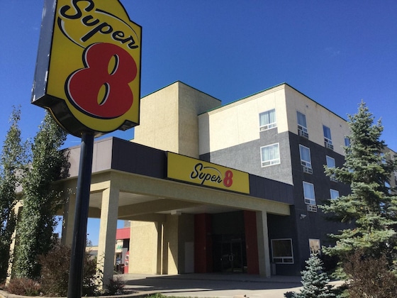 Gallery - Super 8 By Wyndham Edson