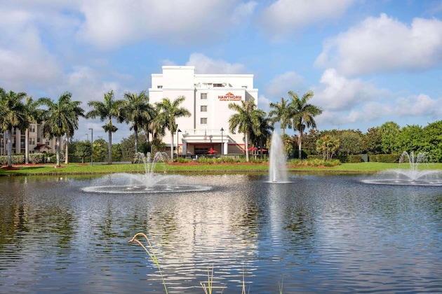 Gallery - Hawthorn Suites By Wyndham West Palm Beach