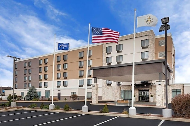 Gallery - Holiday Inn Express Hotel & Suites Providence-Woonsocket By Ihg
