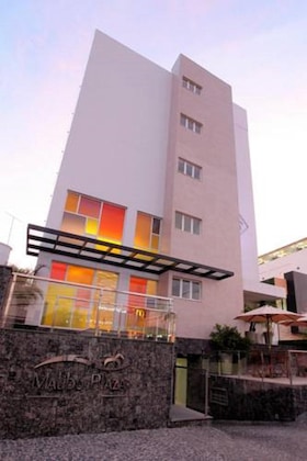 Gallery - Malibu Plaza Hotel