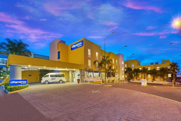 Gallery - City Express By Marriott Queretaro