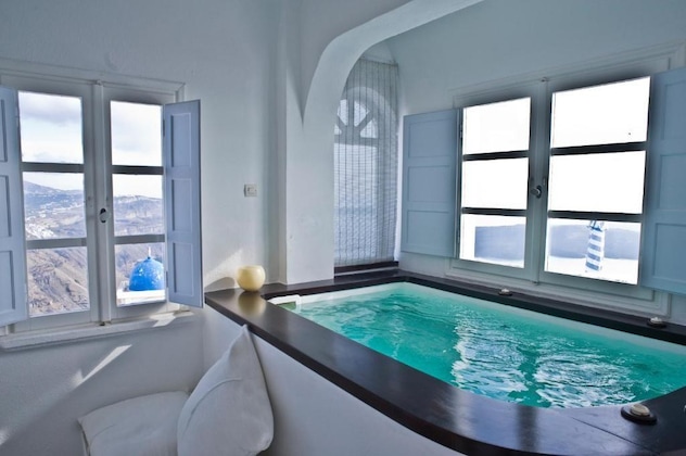 Gallery - Altana Heritage Suites
