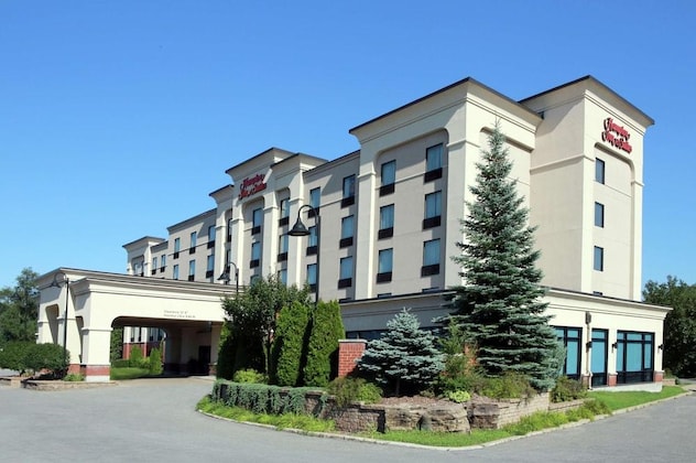 Gallery - Hampton Inn & Suites Laval Quebec